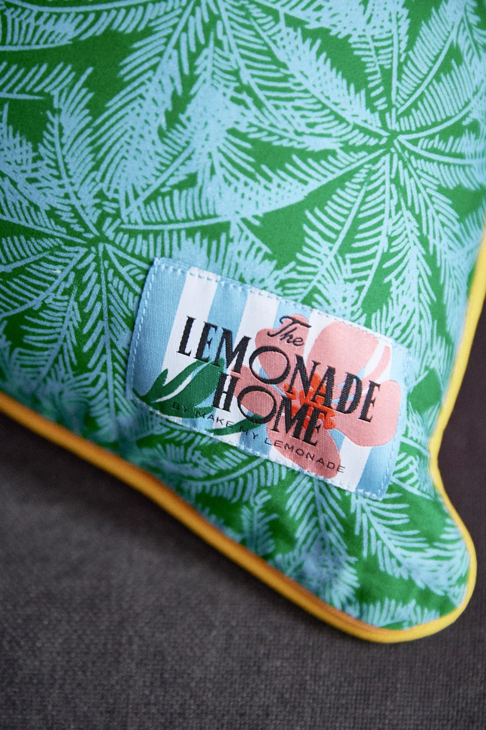 Make My Lemonade COUSSIN JAMES TULIPE< Le Linge|Décorations