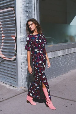 Make My Lemonade ROBE CHLOE SEQUINS DAISY< Robes & Combis